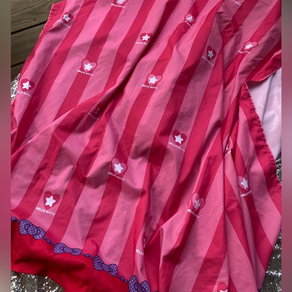 2011 vintage Sanrio hello kitty flat sheet - Picture 6 of 9